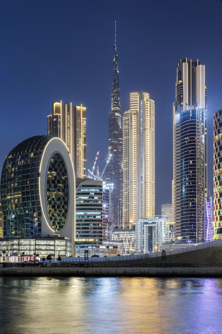 Vista noturna de Dubai